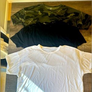 4 Old Navy cropped active tshirts